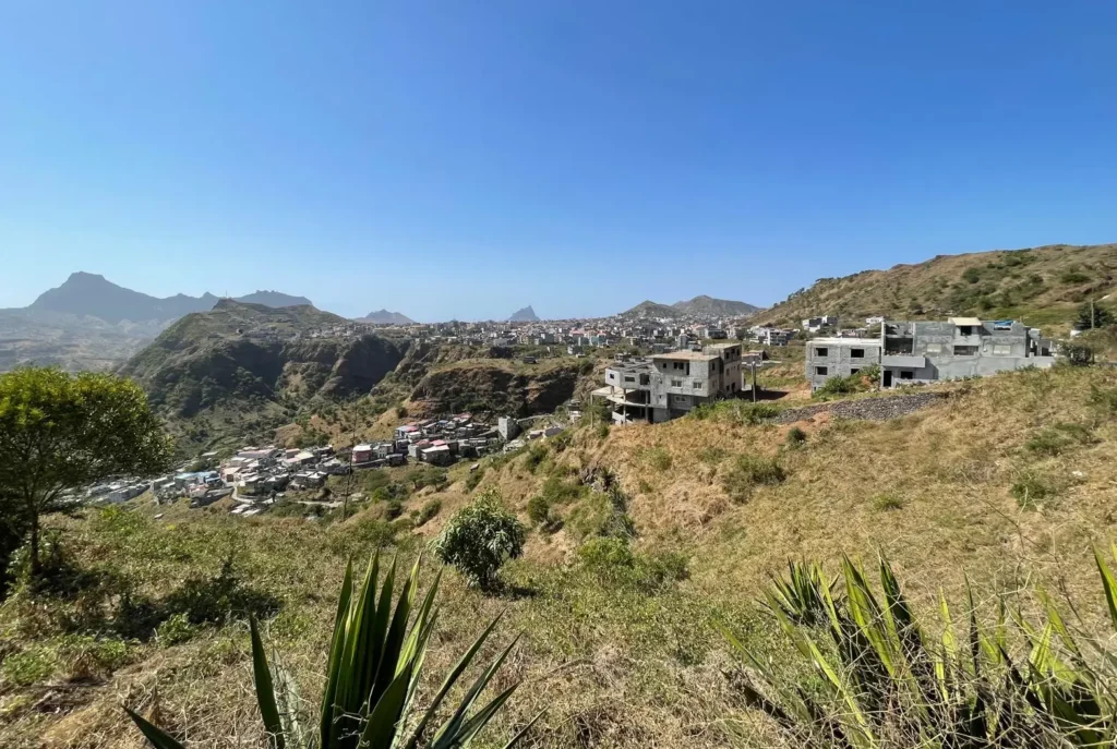 vallées de l'île de Santiago au Cap Vert
